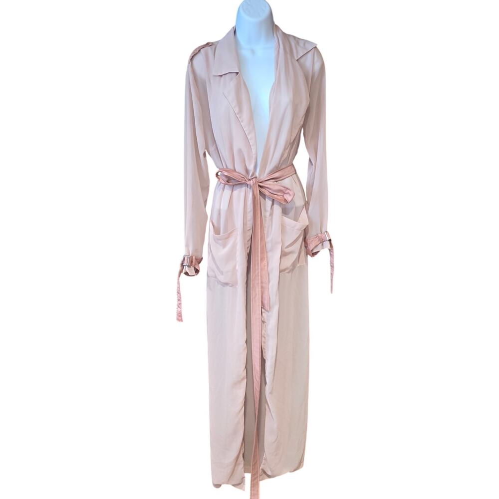 Carli Bybel x Missguided blush duster with satin belt sz 2 EU 34‎